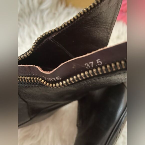EVERYBODY by BZ MODA black leather zip front ankle boots 7.5 - Picture 8 of 8